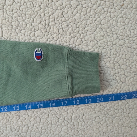 Champion Men's Green Hoodie - Picture 7 of 7